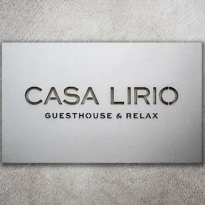 Casa Lirio ** Barselona